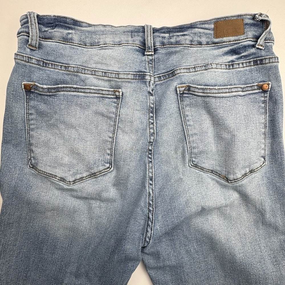 Judy Blue Women Flare Jeans 15/32 Cotton Blend Boho Raw Hem High Rise Denim - Picture 4 of 13